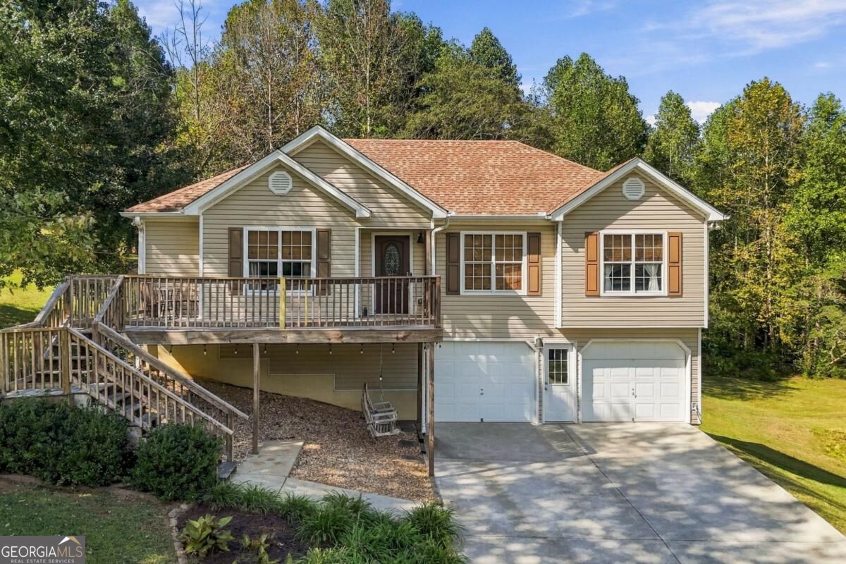 120 Hobson Drive Property Photo 2