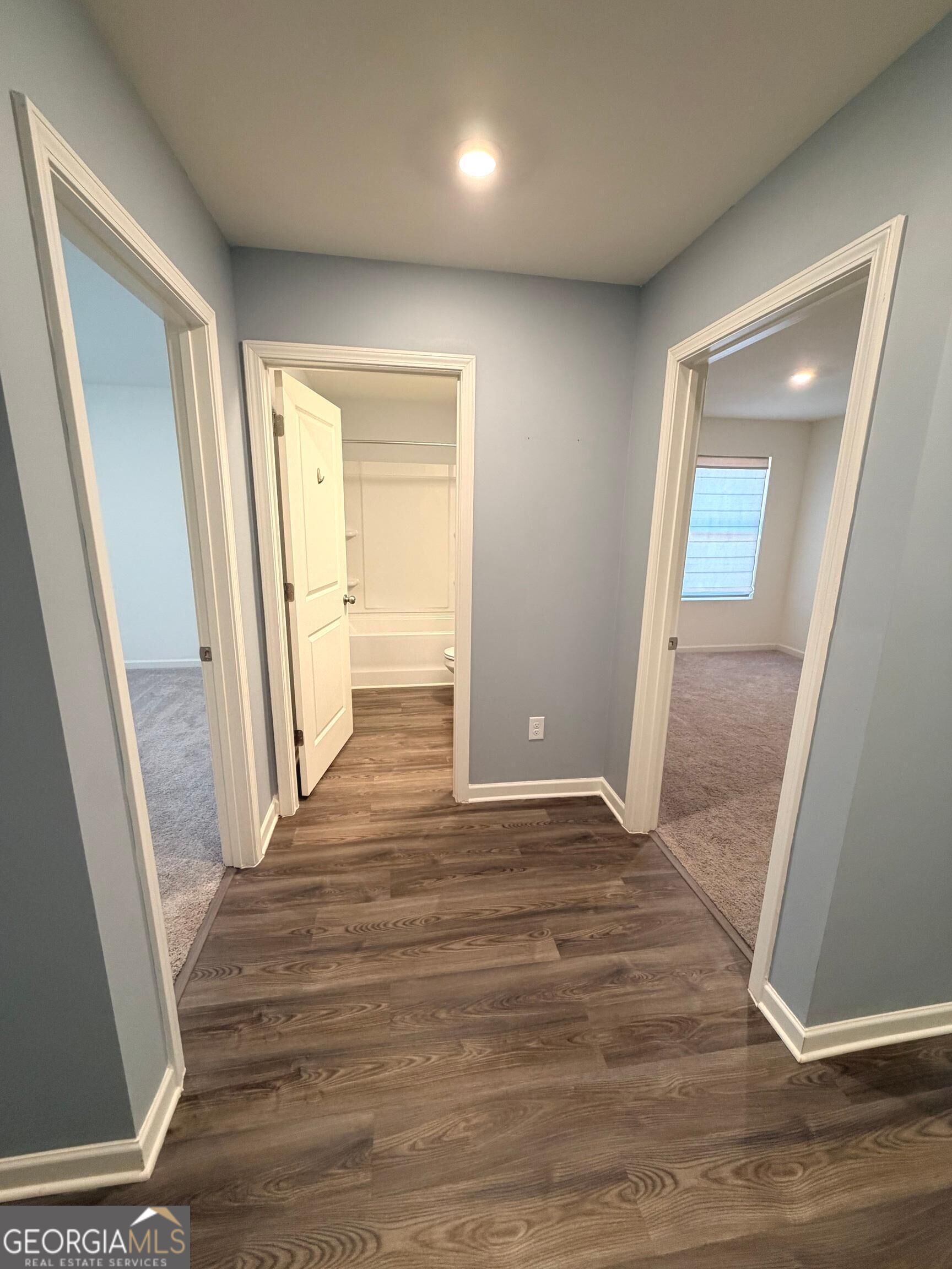 100 Red Oak Drive Property Photo 13