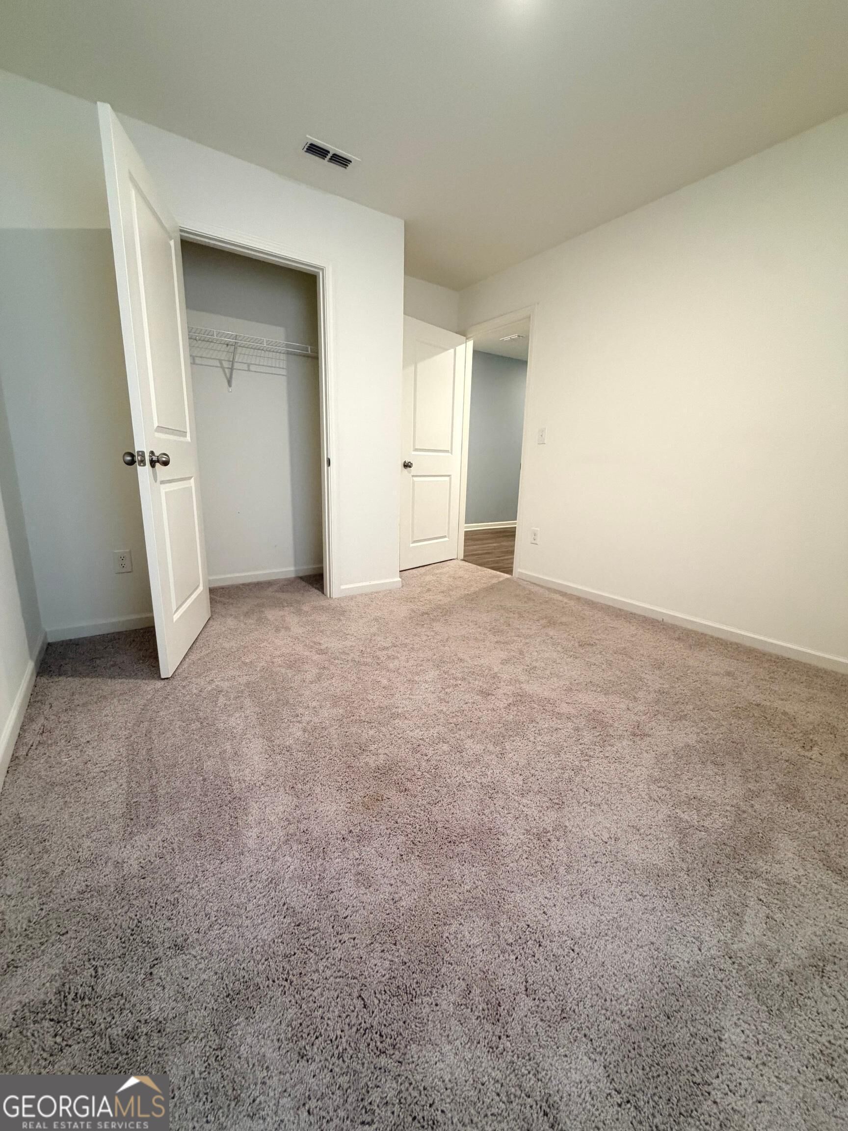 100 Red Oak Drive Property Photo 14