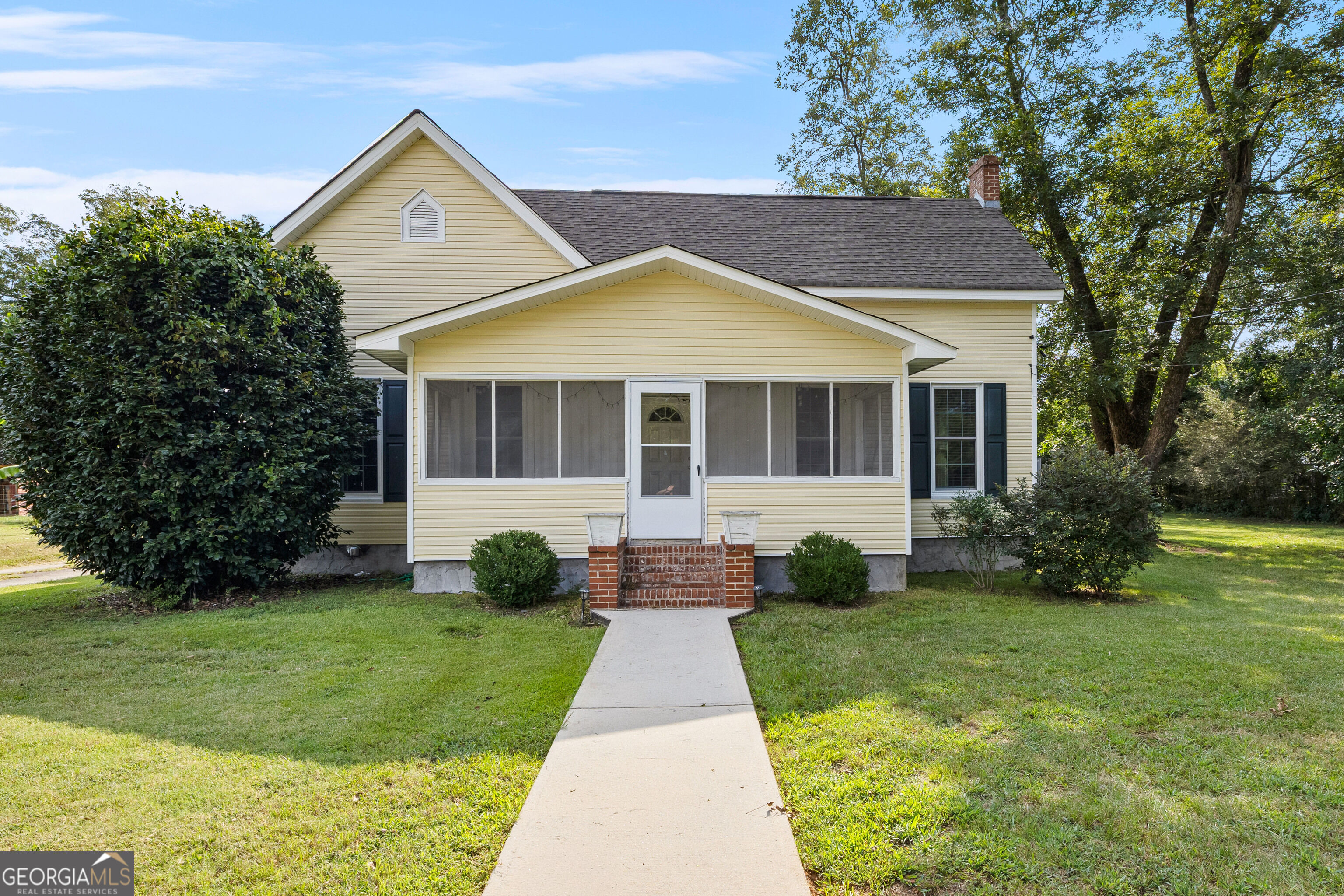 95 College Street Property Photo 1