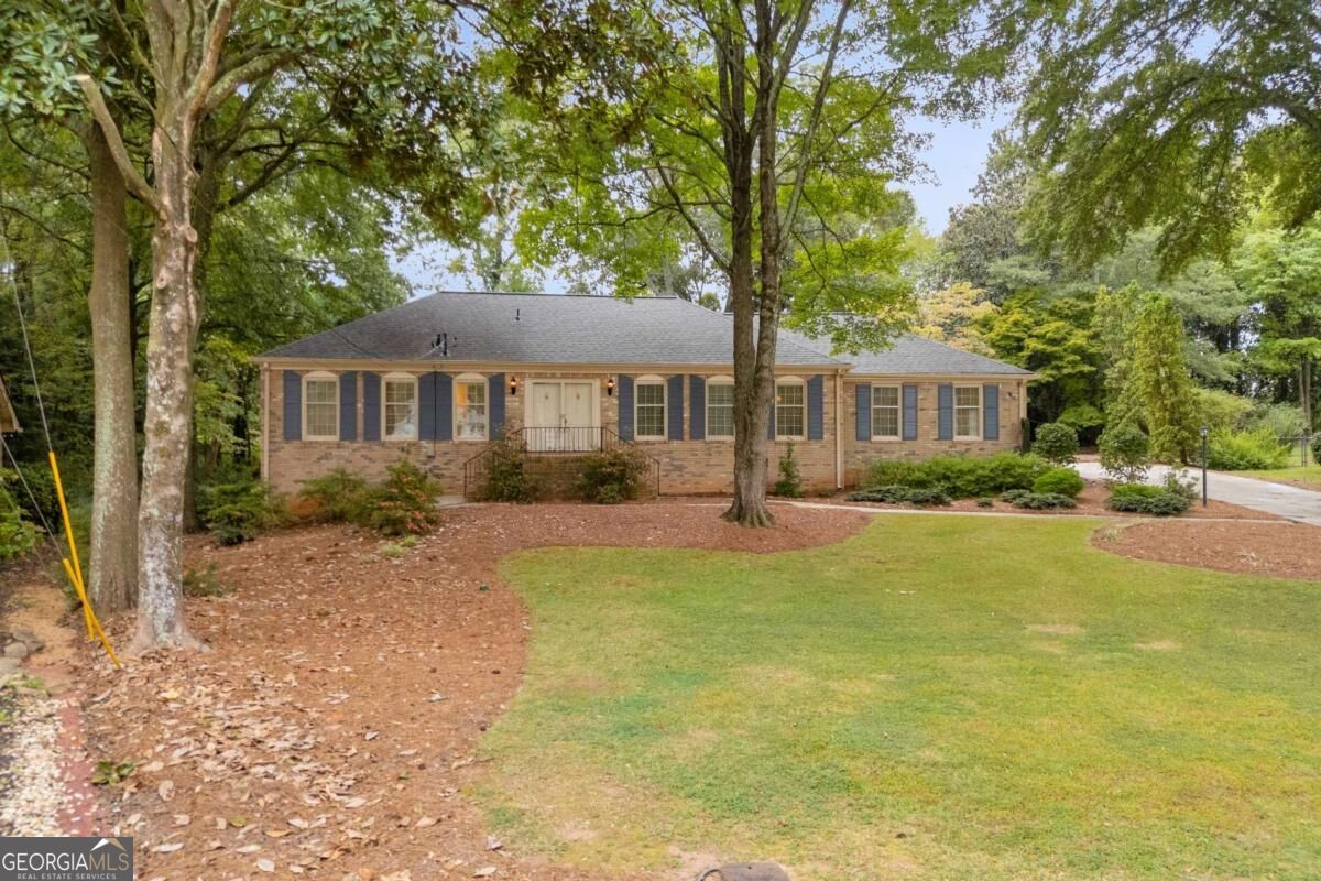 400 Pine Forest Drive Property Photo 2