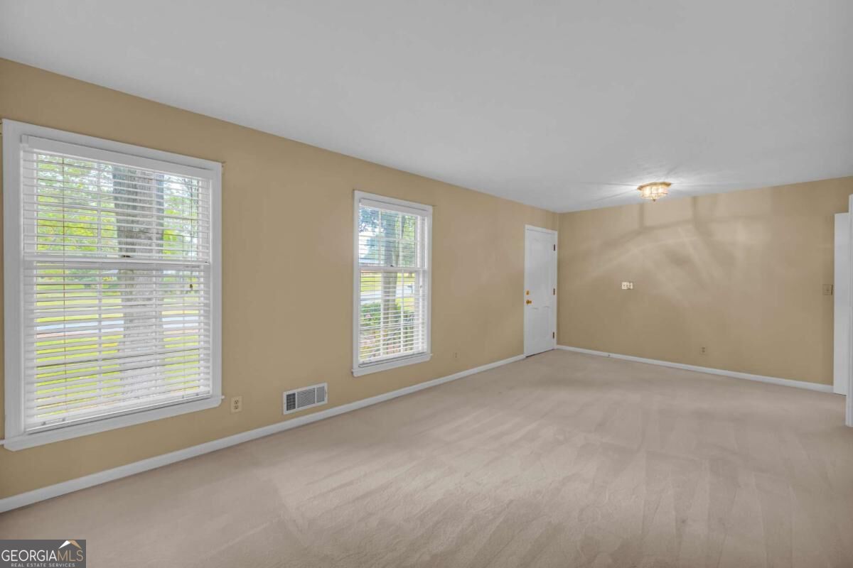400 Pine Forest Drive Property Photo 7