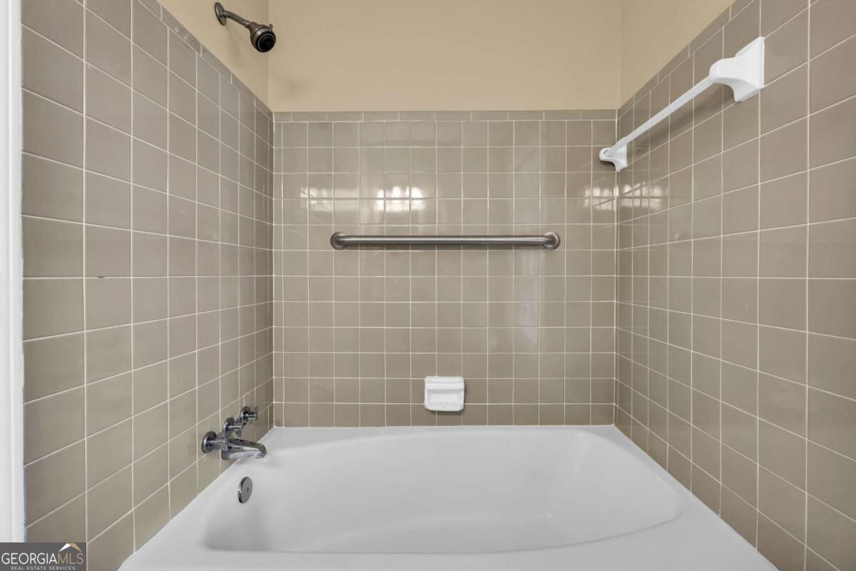 400 Pine Forest Drive Property Photo 28