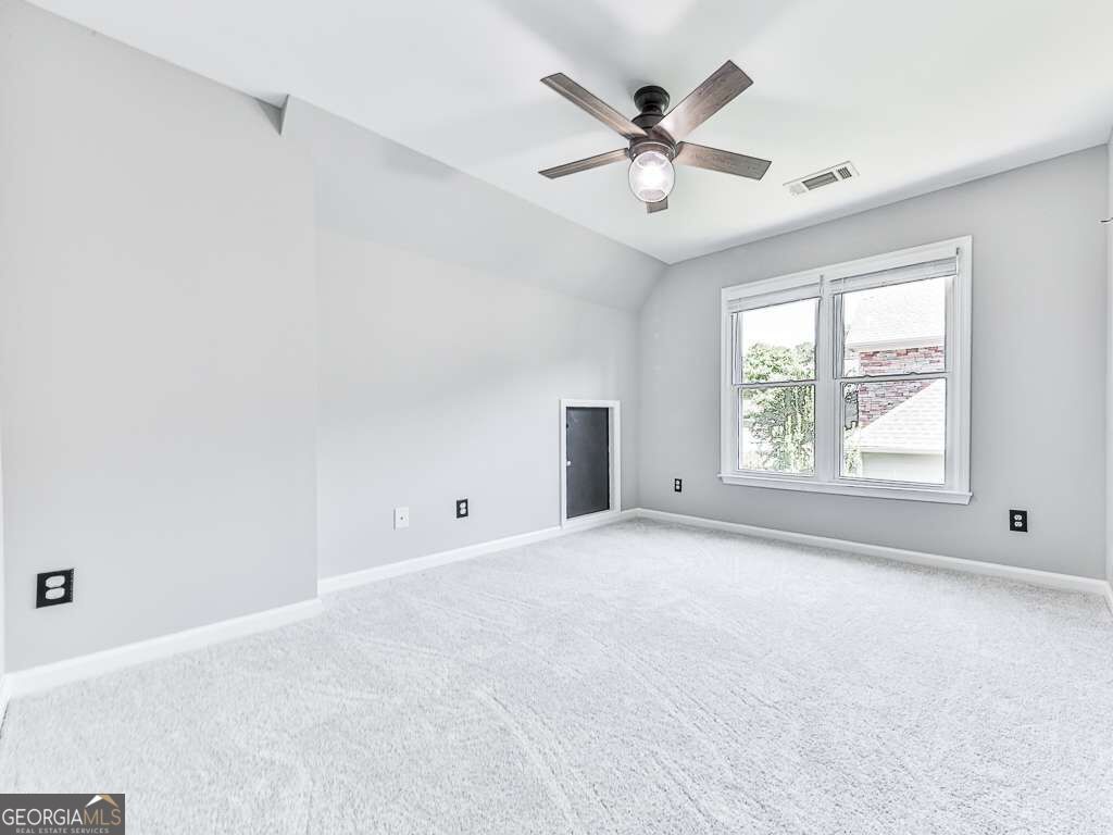 304 Mountain Laurel Walk Property Photo 32