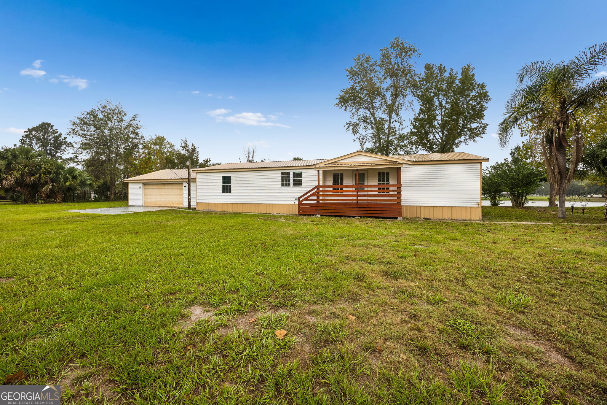 1400 Spring Lake Drive Property Photo 3