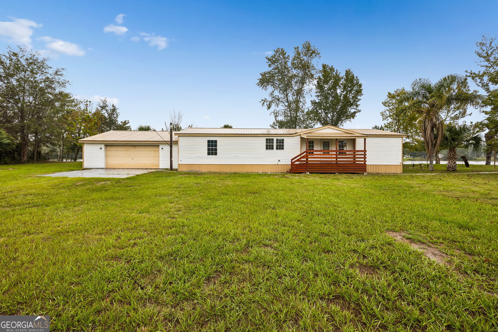 1400 Spring Lake Drive Property Photo 4