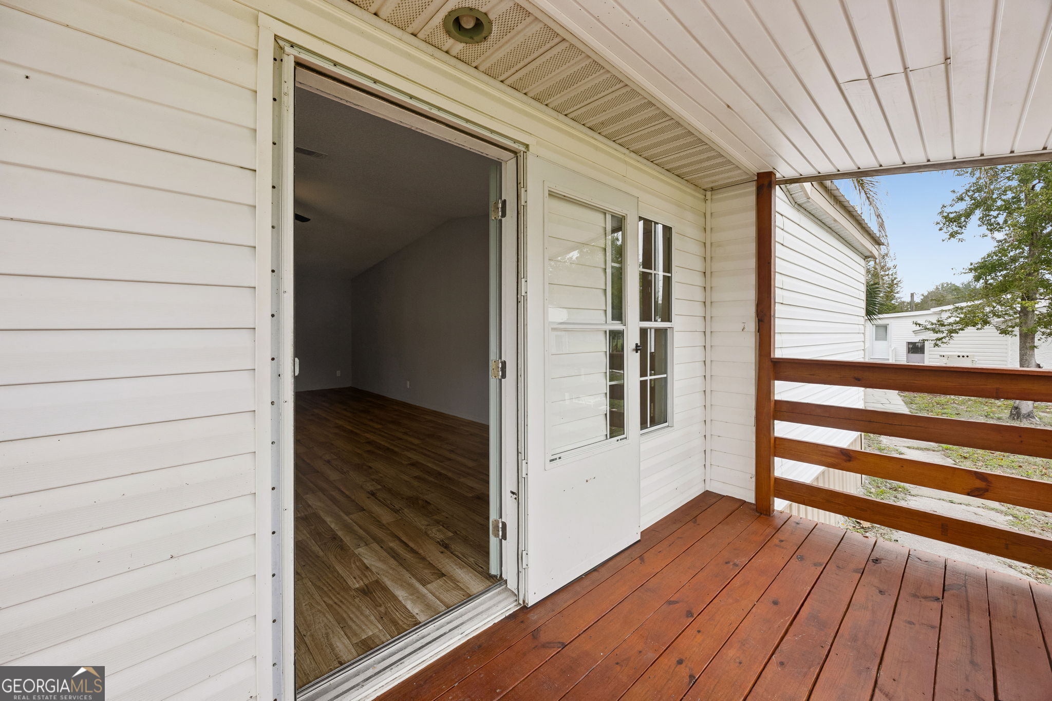 1400 Spring Lake Drive Property Photo 9