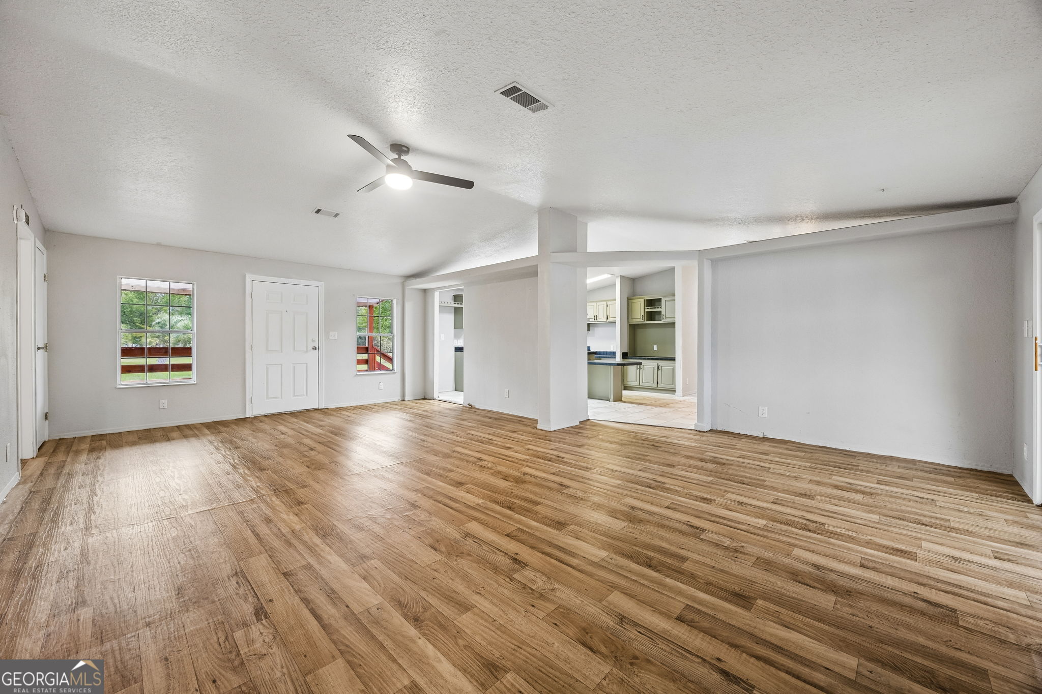 1400 Spring Lake Drive Property Photo 10