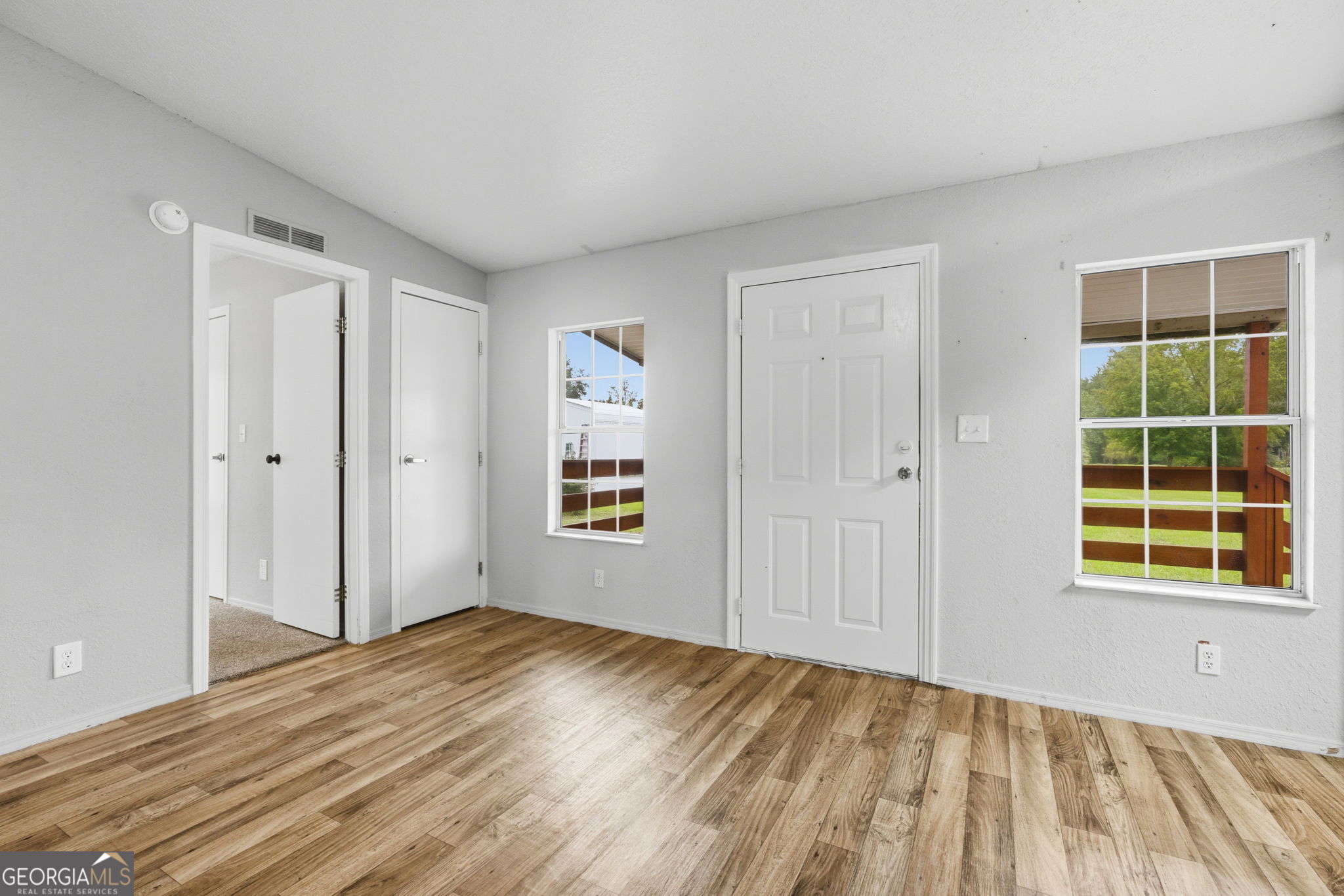 1400 Spring Lake Drive Property Photo 14