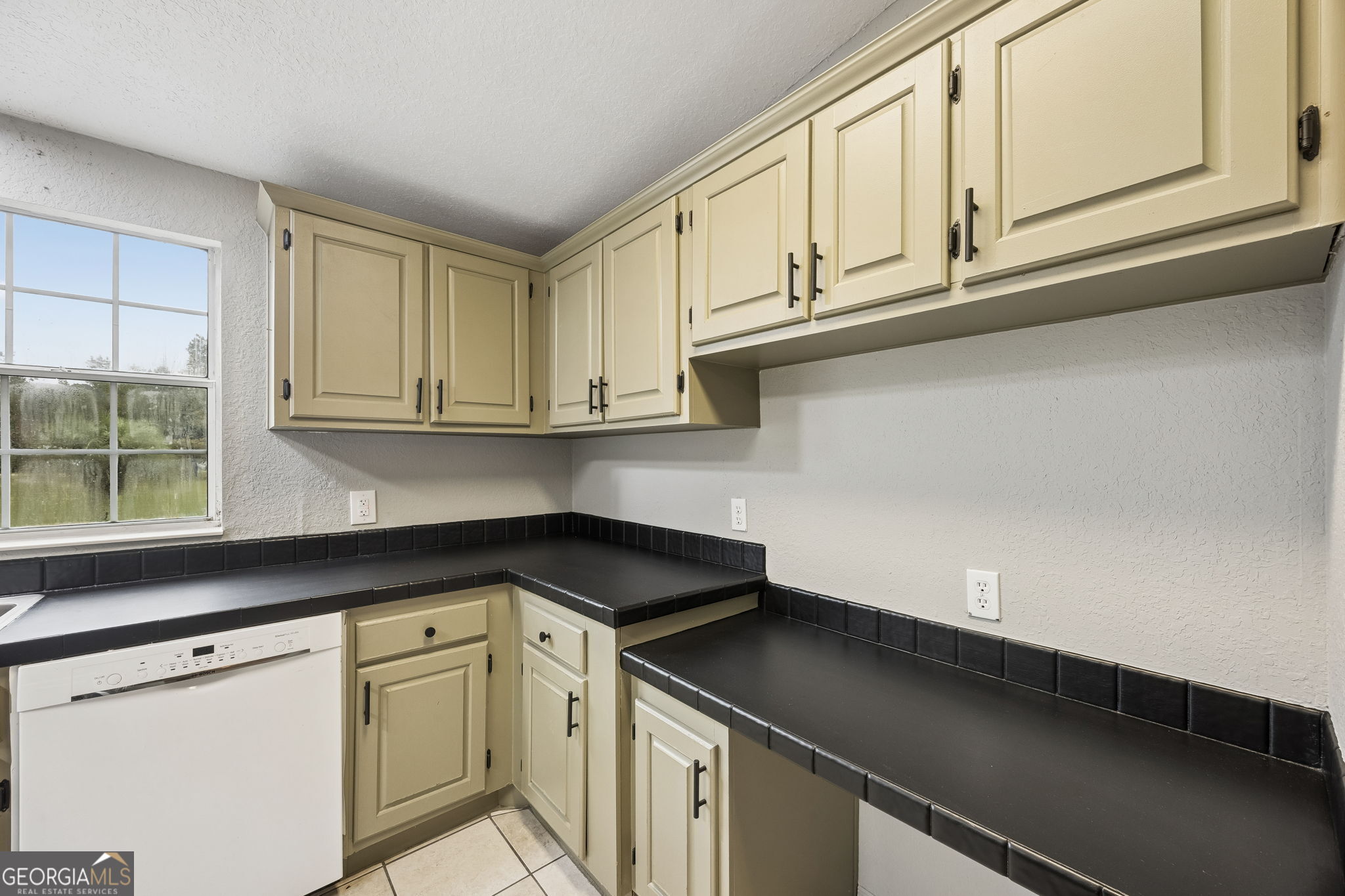 1400 Spring Lake Drive Property Photo 26