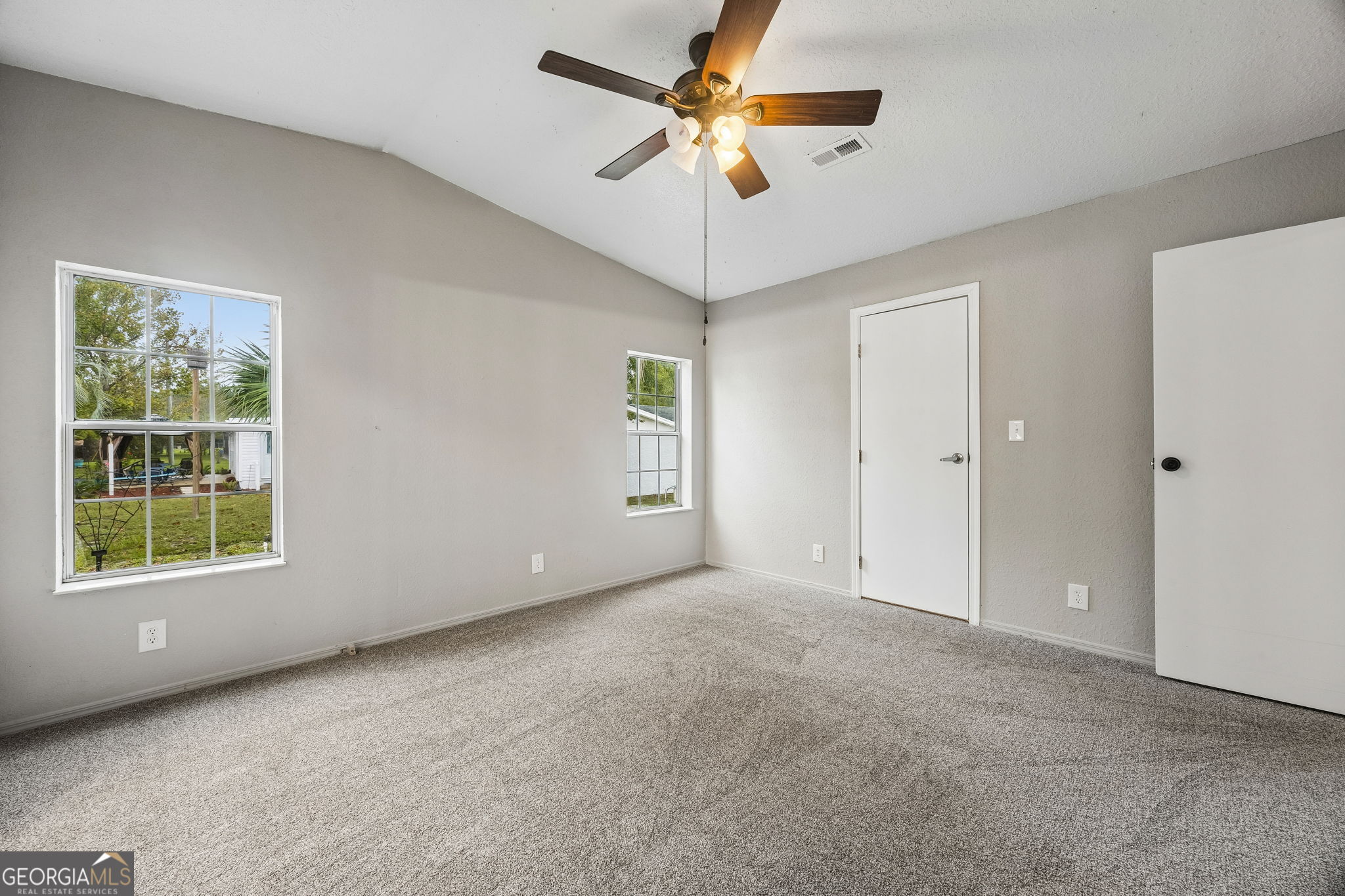 1400 Spring Lake Drive Property Photo 35