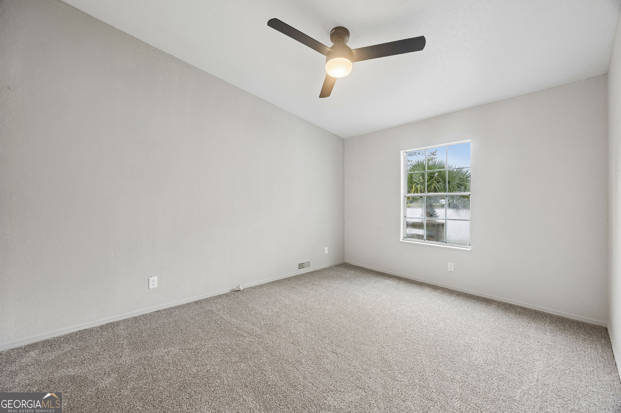 1400 Spring Lake Drive Property Photo 42