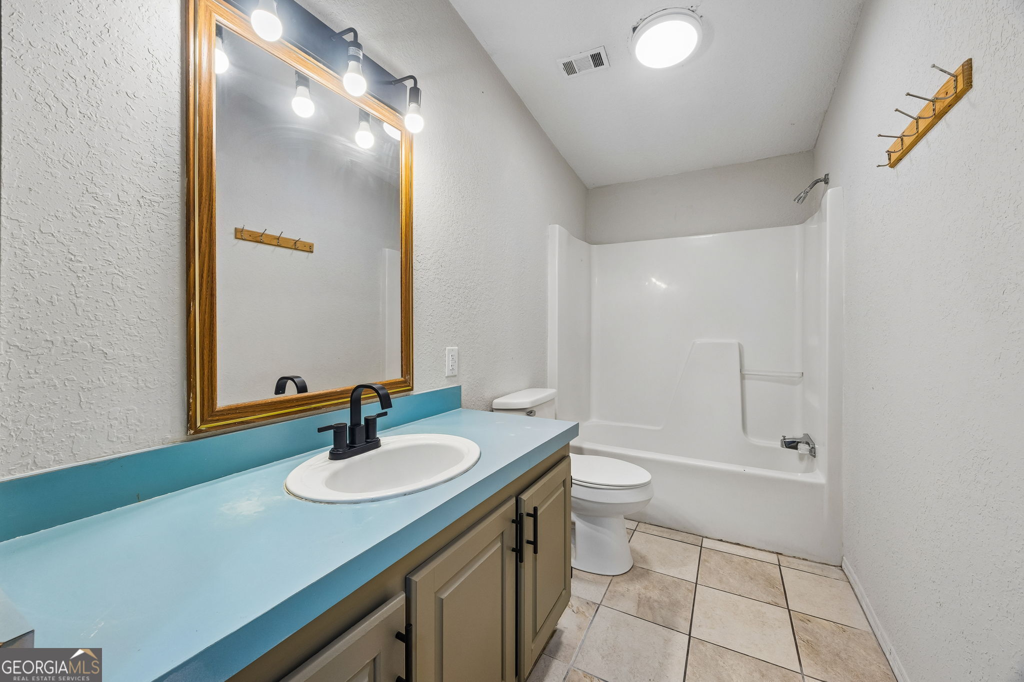 1400 Spring Lake Drive Property Photo 47