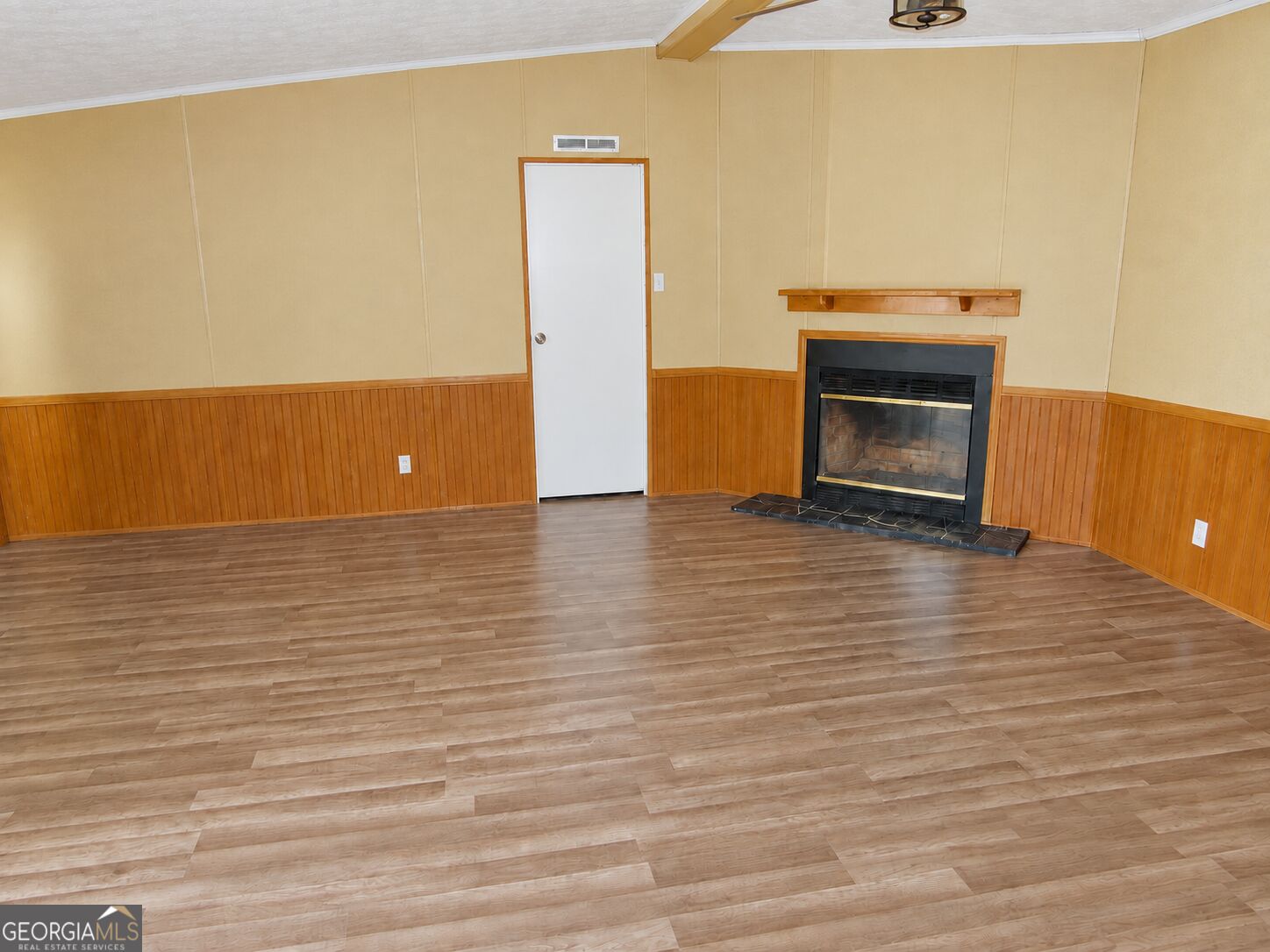 8 Oakmont Drive Property Photo 2