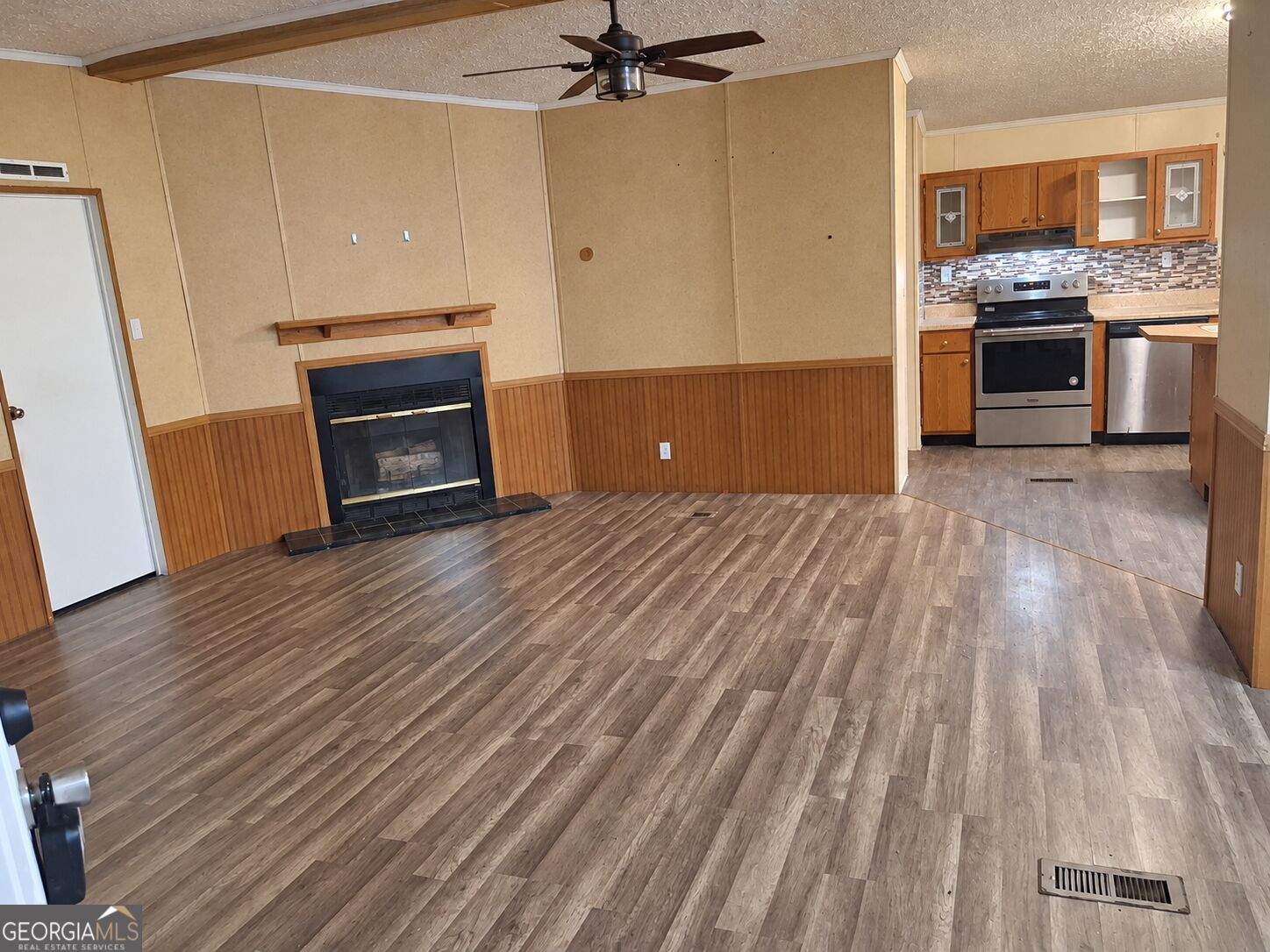 8 Oakmont Drive Property Photo 5