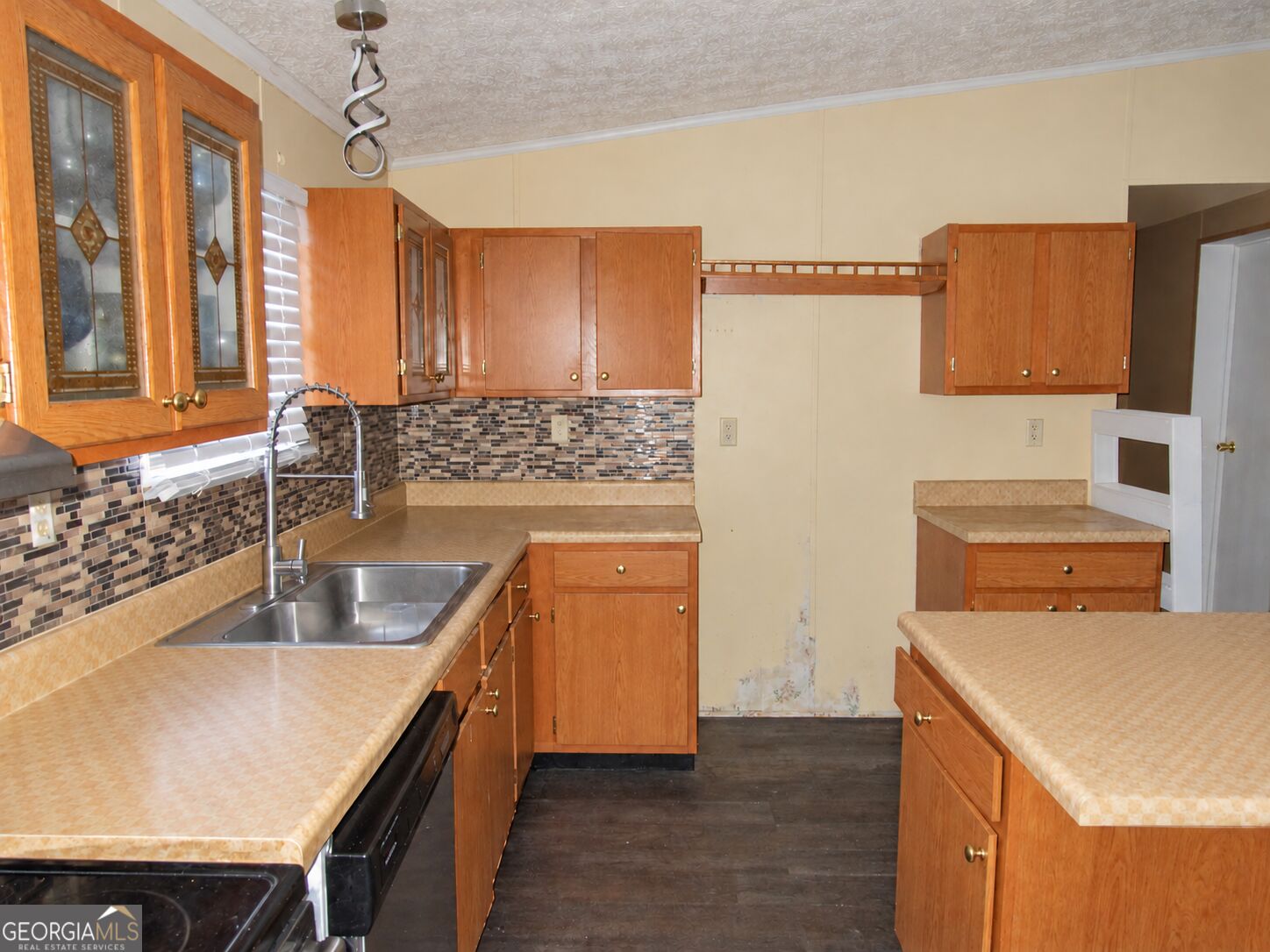 8 Oakmont Drive Property Photo 7