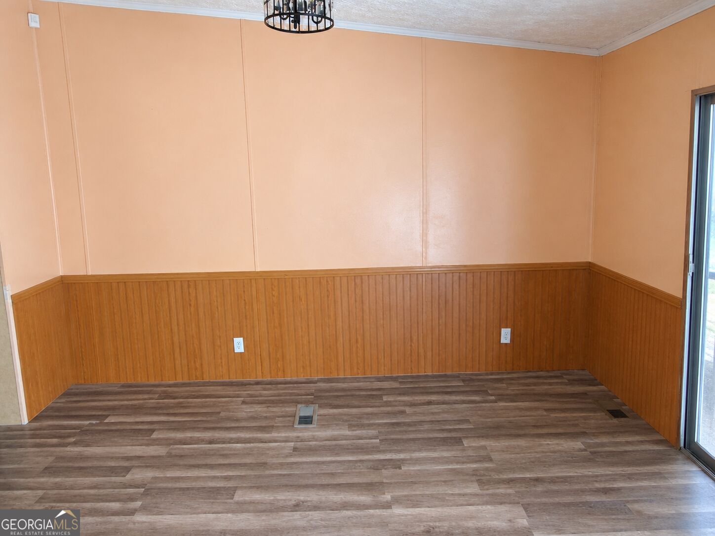 8 Oakmont Drive Property Photo 9