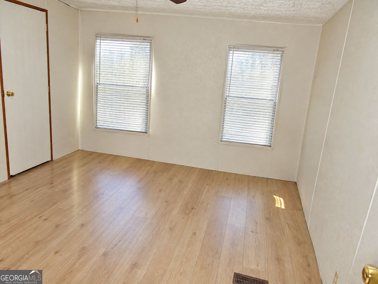 8 Oakmont Drive Property Photo 11