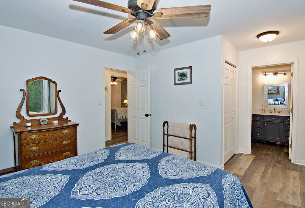 1279 Coneross Point Drive Property Photo 25