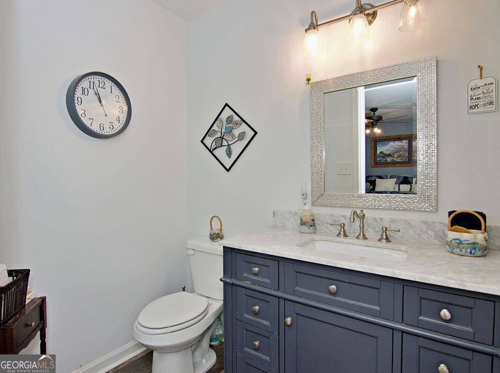 1279 Coneross Point Drive Property Photo 27