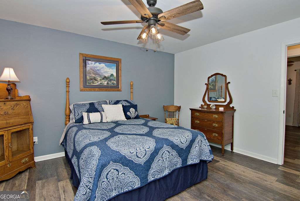 1279 Coneross Point Drive Property Photo 29