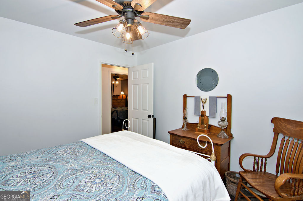 1279 Coneross Point Drive Property Photo 31