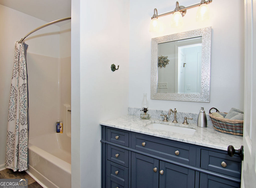 1279 Coneross Point Drive Property Photo 32