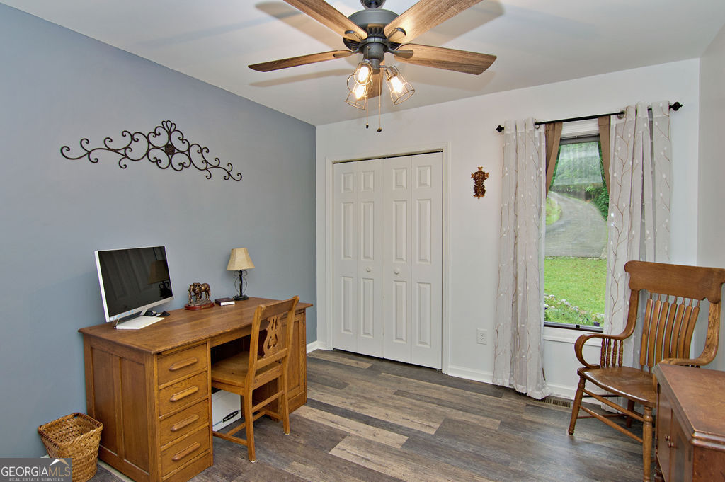 1279 Coneross Point Drive Property Photo 34