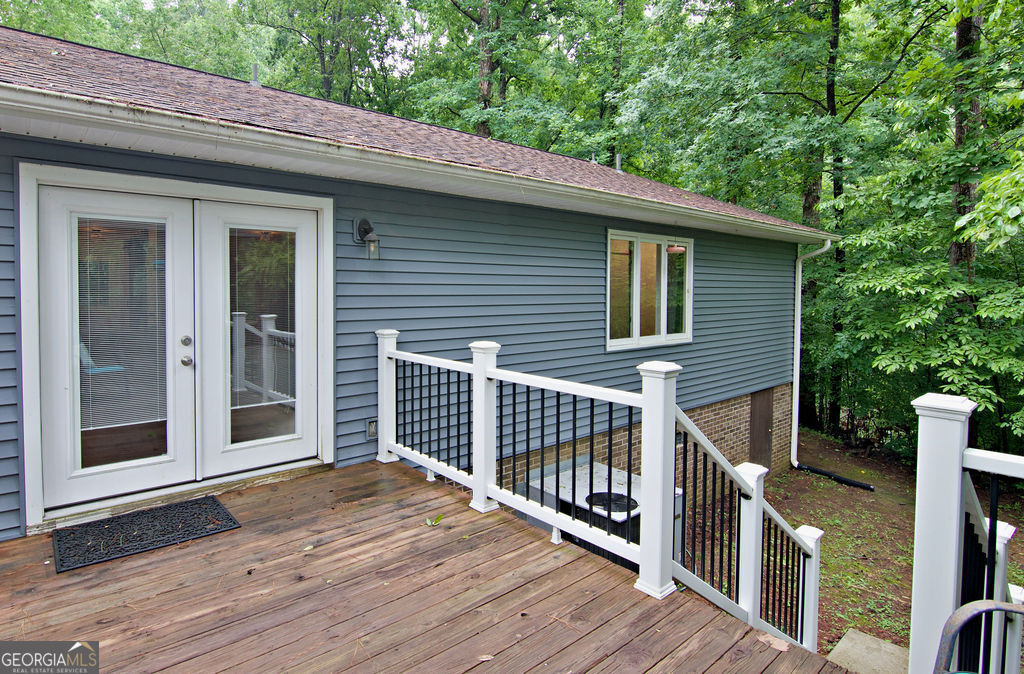 1279 Coneross Point Drive Property Photo 37