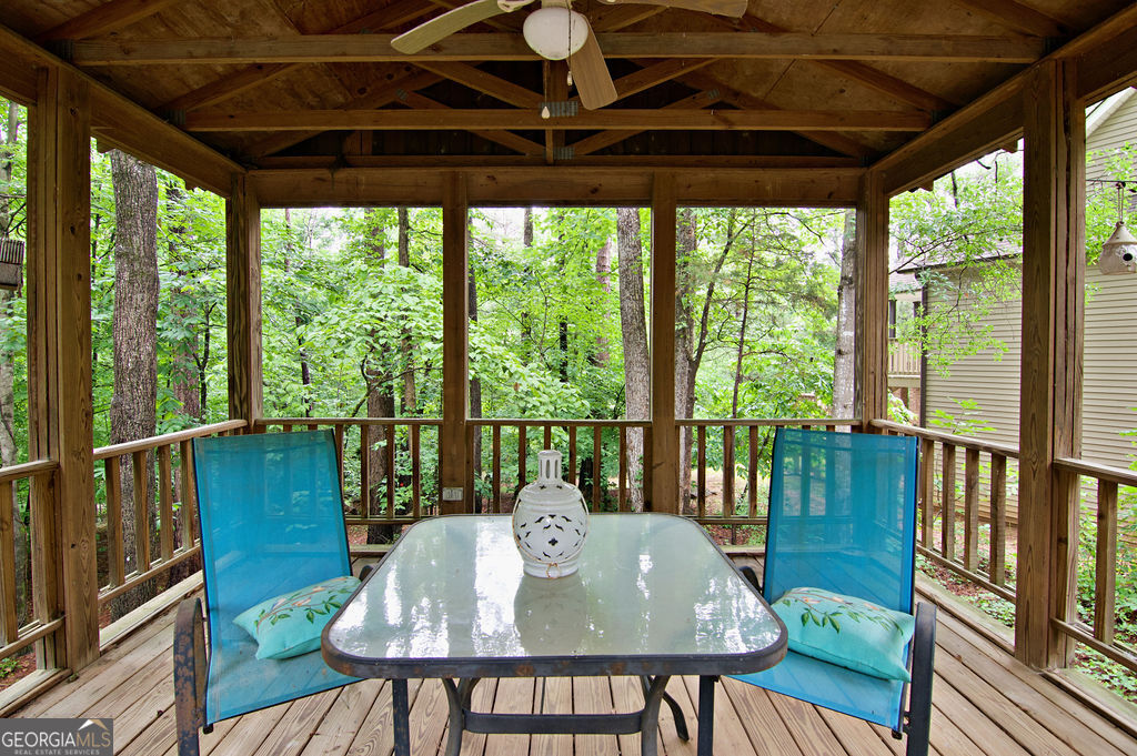 1279 Coneross Point Drive Property Photo 39