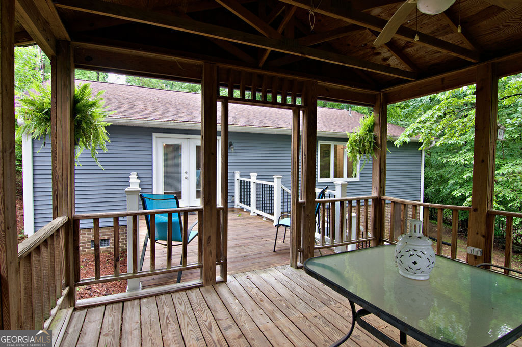 1279 Coneross Point Drive Property Photo 40