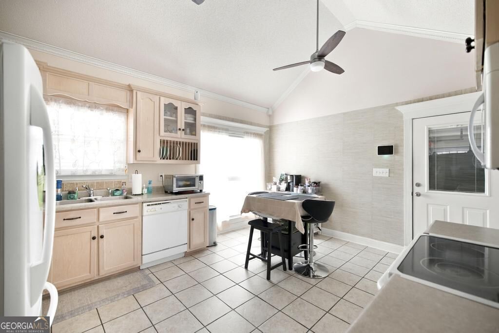 256 Ellicott Drive Property Photo 10