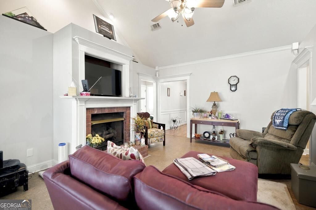 256 Ellicott Drive Property Photo 17