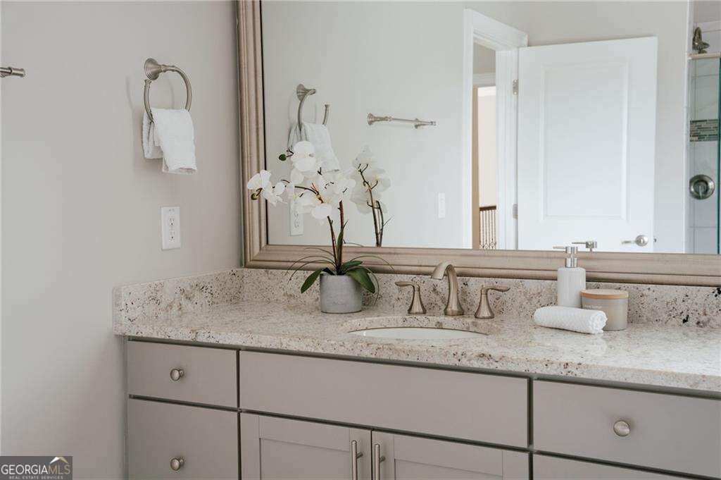 5475 Summit Oak Drive Property Photo 44