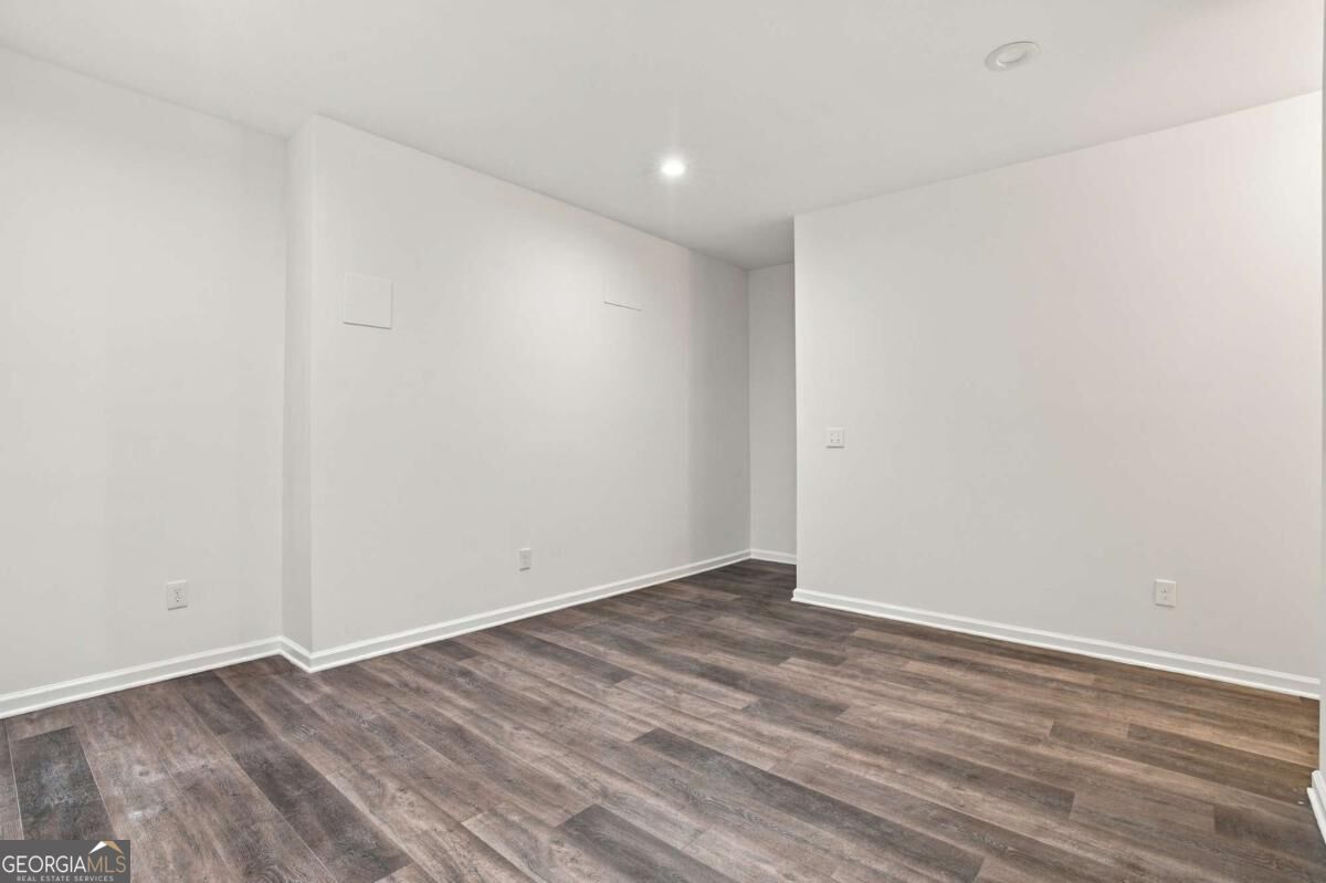 243 Derby Court Property Photo 21