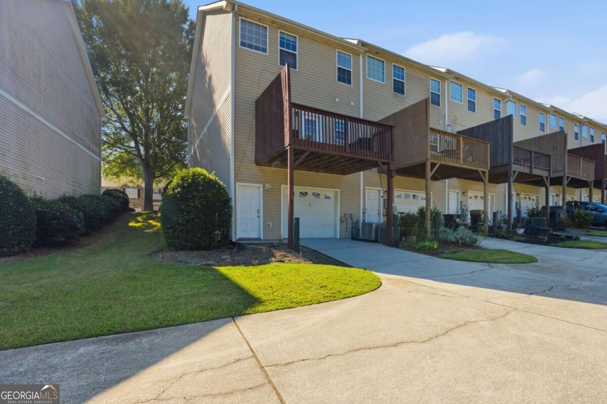 243 Derby Court Property Photo 30