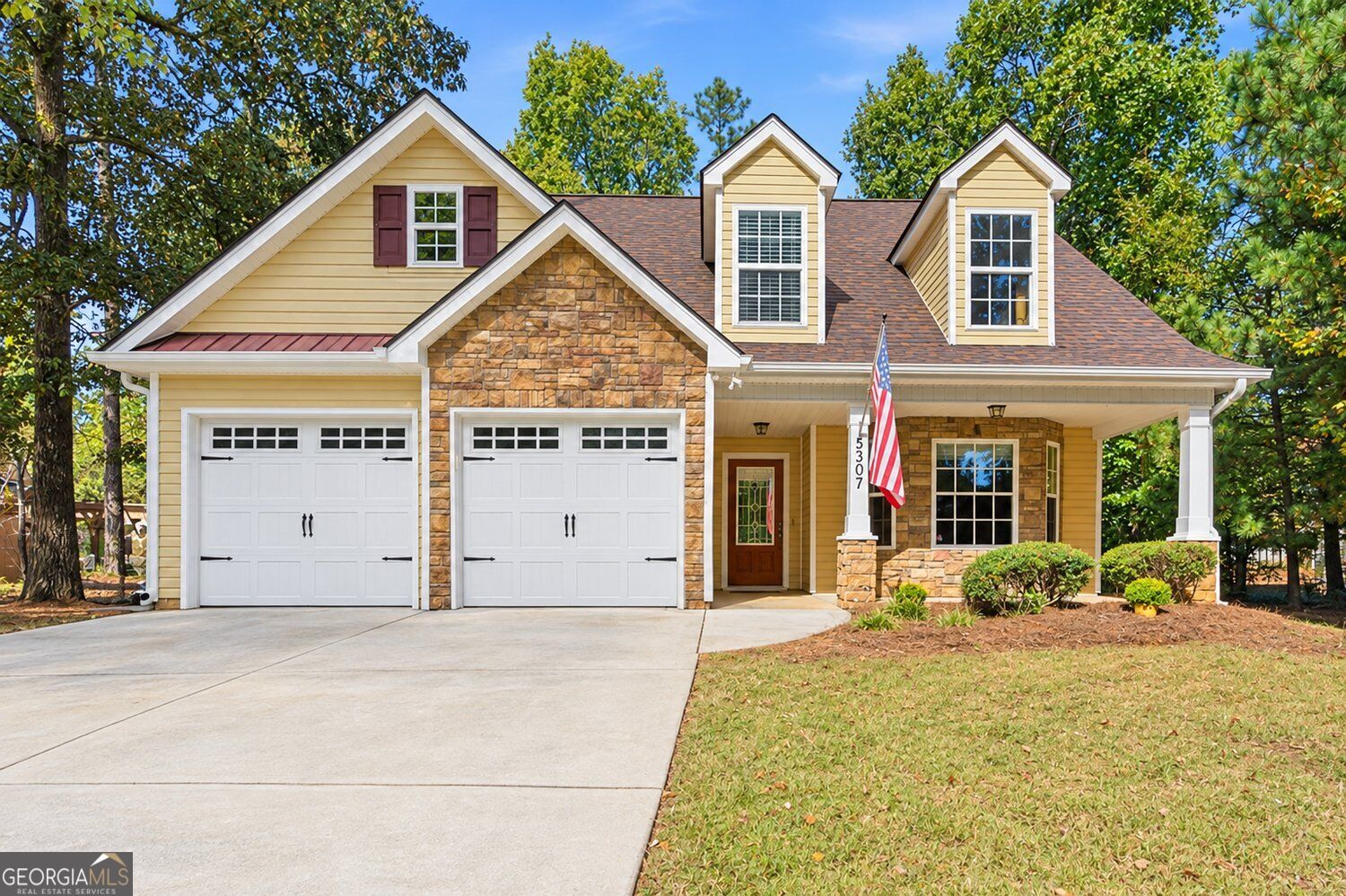 5307 Woodmere Court Property Photo 1