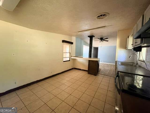 30 Hale Road Property Photo 15