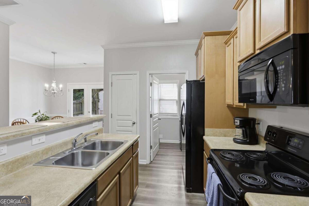 218 W Marietta Street Property Photo 10