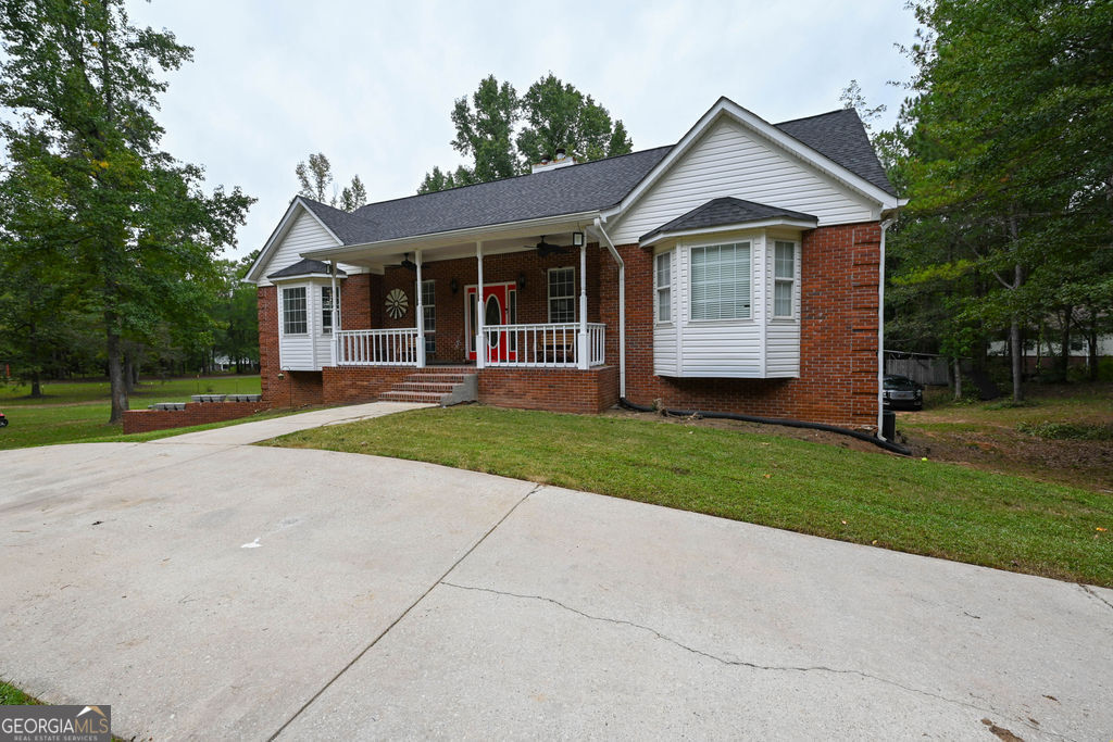 220 Marcella Avenue Property Photo 1