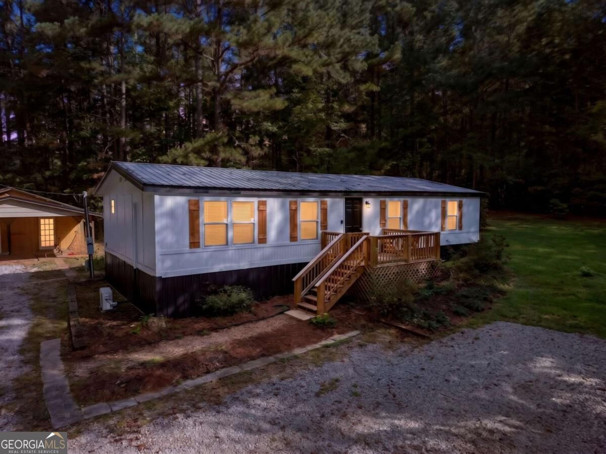 12208 Buchanan Highway Property Photo 2