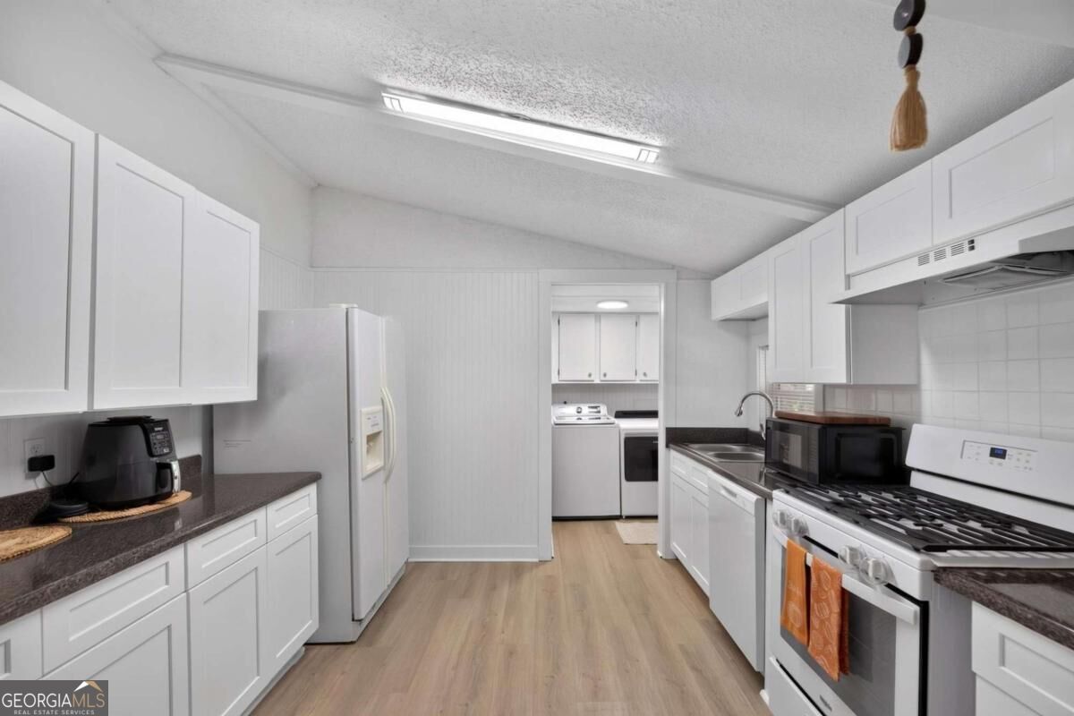 12208 Buchanan Highway Property Photo 11