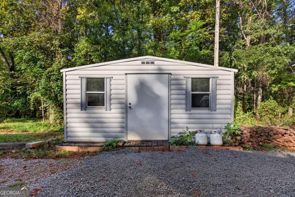 12208 Buchanan Highway Property Photo 32