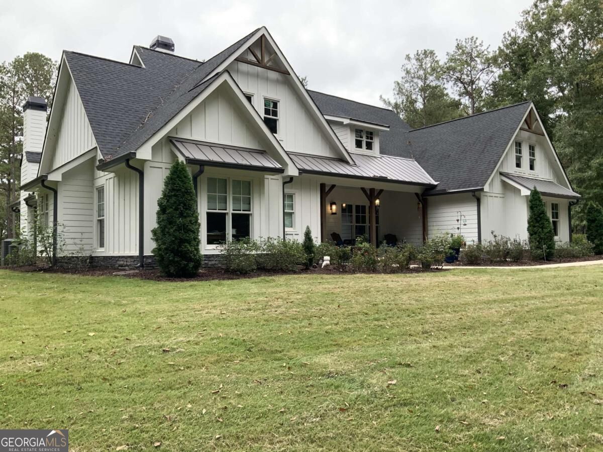 6500 Post Road Property Photo 2