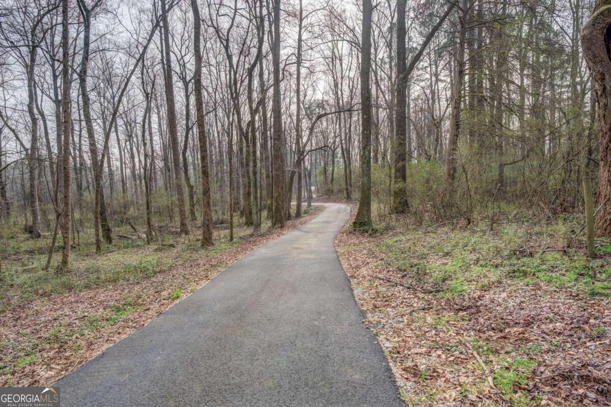 6500 Post Road Property Photo 3
