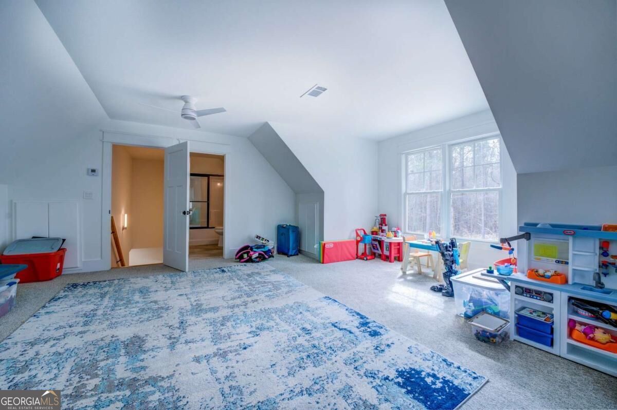 6500 Post Road Property Photo 49