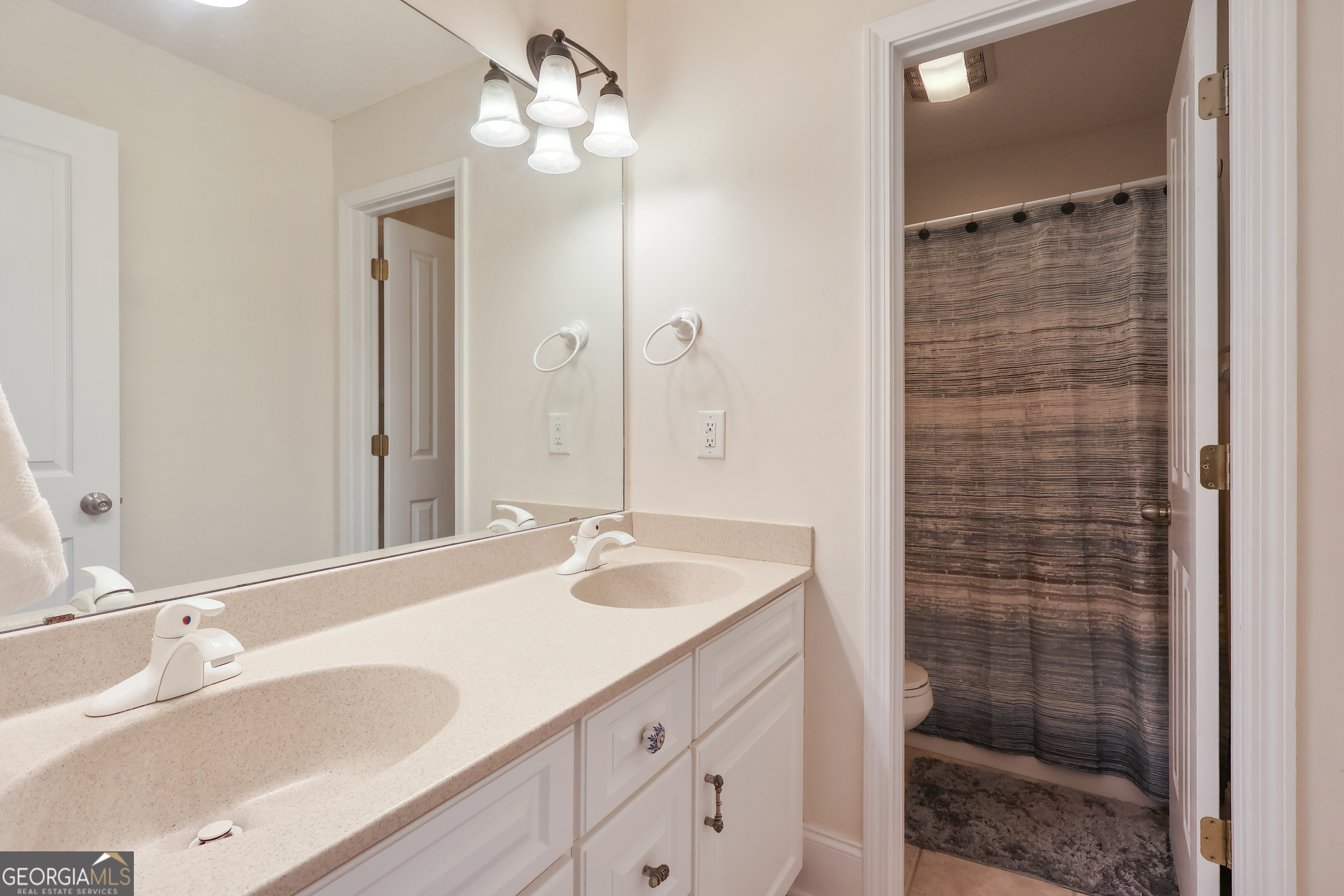333 Royal Crest Circle Property Photo 27