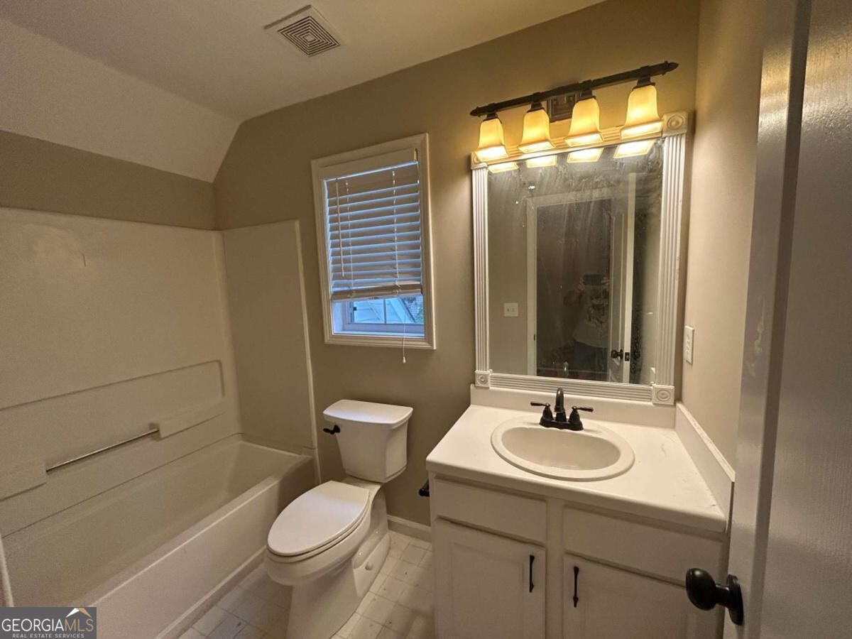 496 Walnut Creek Drive Property Photo 8