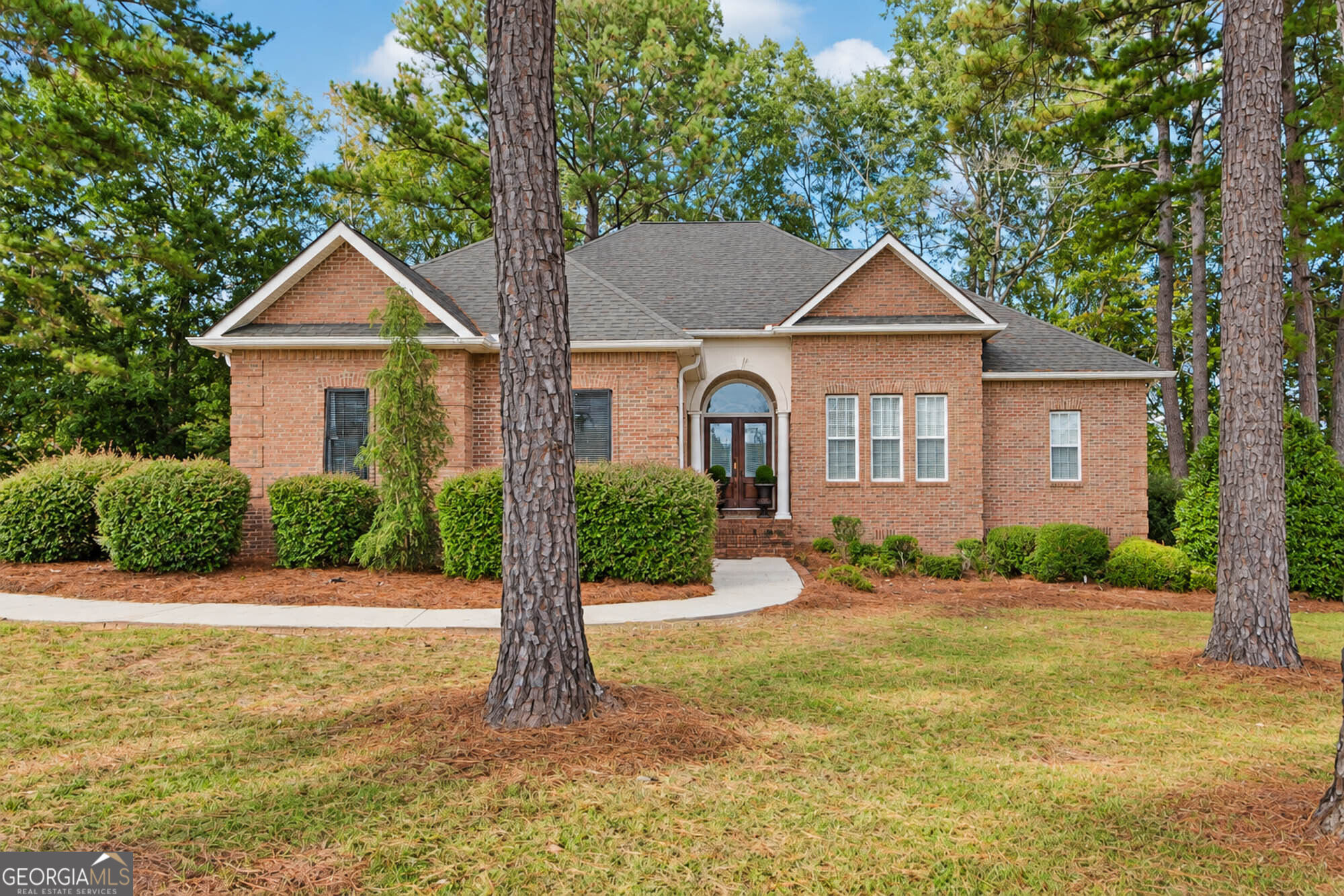 4 Oak Drive Property Photo 1