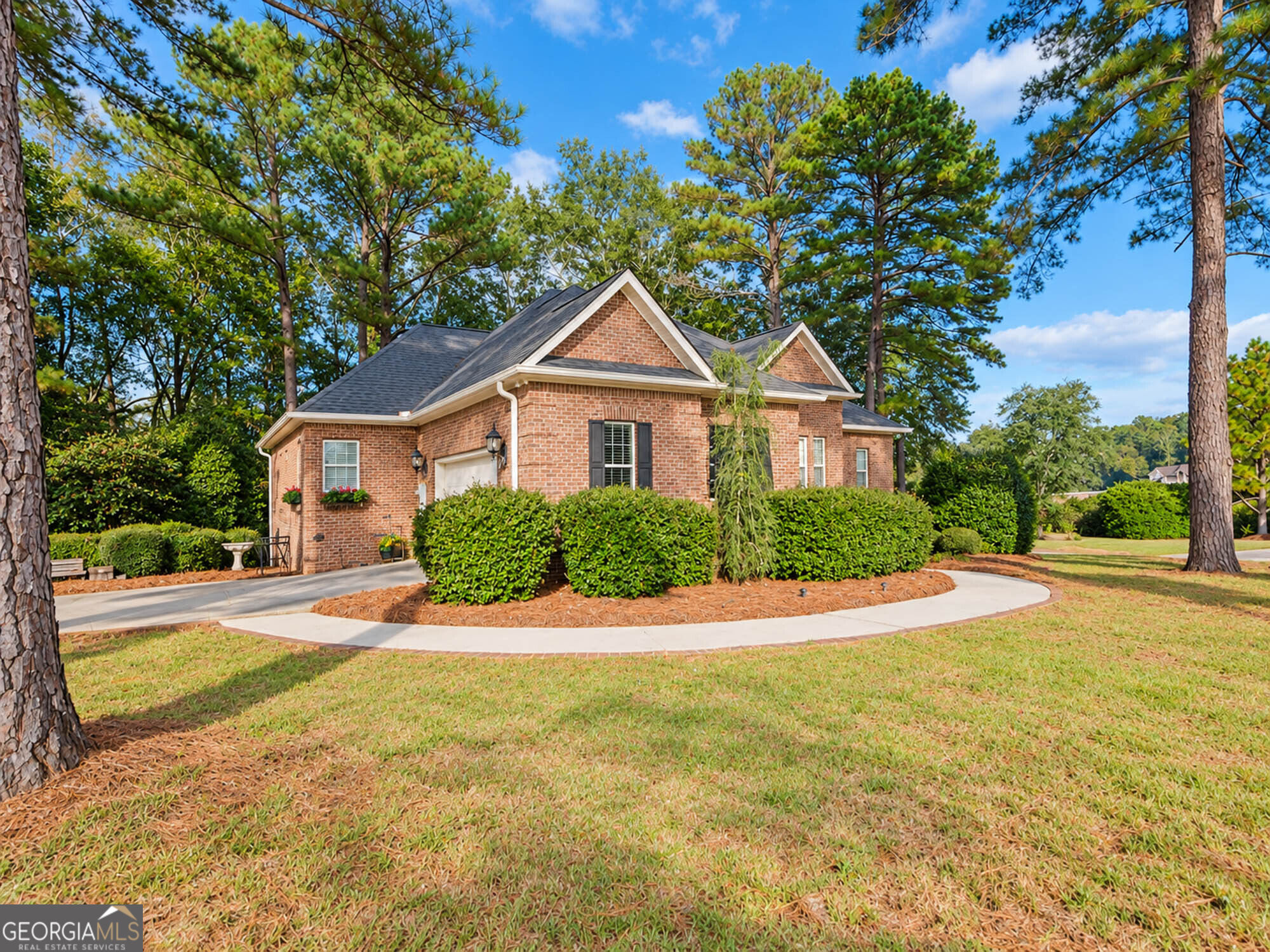 4 Oak Drive Property Photo 2
